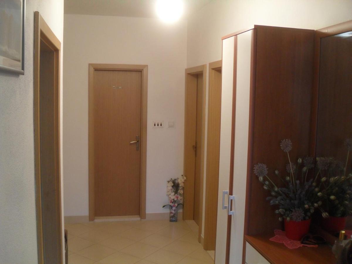 Apartman Igor Podgora Exterior foto